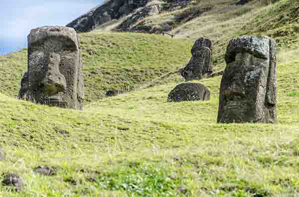 27 - Chile - isla de Rapa Nui o Pascua - Rano Raraku